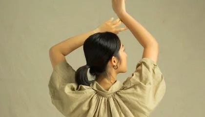 游泳队领队:要求主检官提供证明 未用解雇威胁她